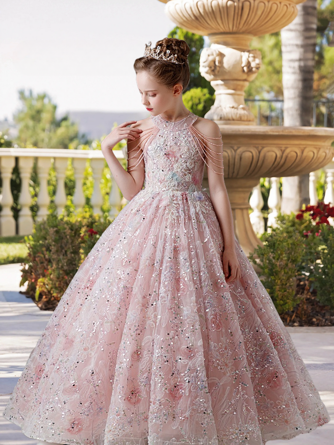 Halter Cold Shoulder Floor-Length Lace/Tulle/Sequins Ball Gown/Princess With Appliques/Beads Gidiondress