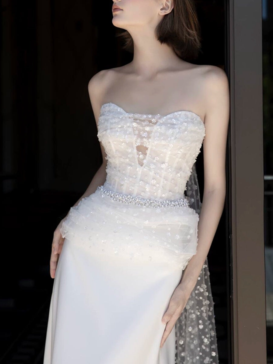 A-Line/Princess White Strapless Sleeveless Wedding Dresses with Lace Appliques BabaMila
