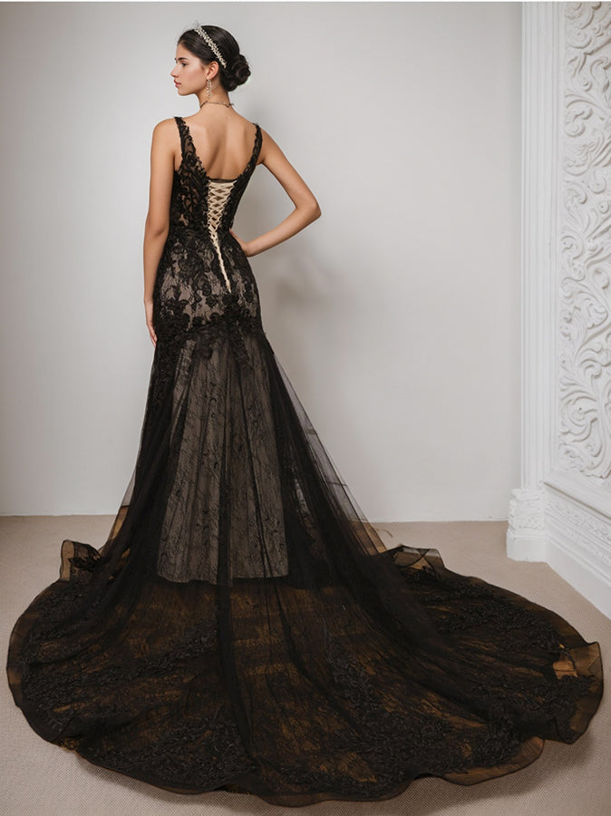 Trumpet/Mermaid V-Neck Sleeveless Black Wedding Dress with Lace Appliques BabaMila