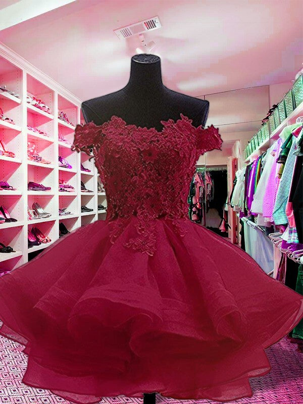 Off-the-Shoulder Tulle Sleeveless Tulle Ball Gown Homecoming Dresses With Appliques BabaMila