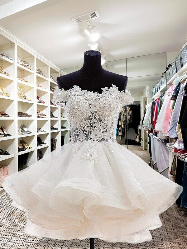 Off-the-Shoulder Tulle Sleeveless Tulle Ball Gown Homecoming Dresses With Appliques BabaMila
