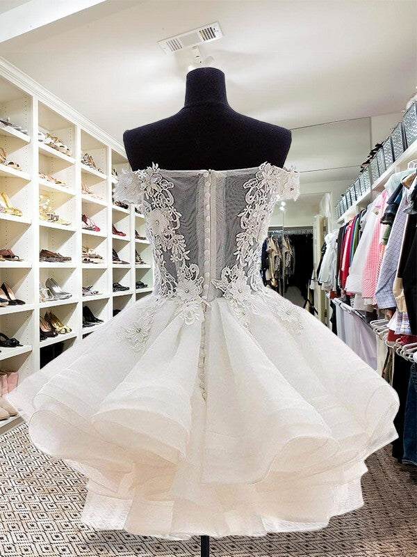 Off-the-Shoulder Tulle Sleeveless Tulle Ball Gown Homecoming Dresses With Appliques BabaMila