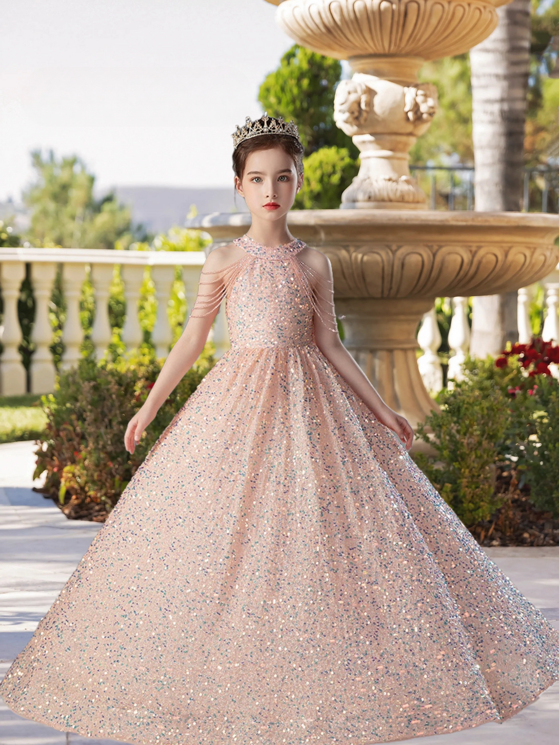 Exquisite Halter Cold Shoulder Floor-Length Sequined Lace Ball Gown/Princess With Beads/Bow Gidiondress