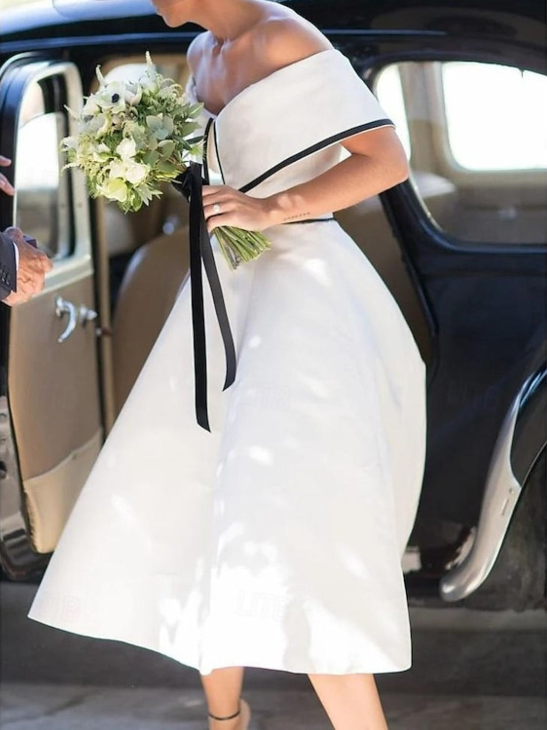 A-Line/Princess Off-the-Shoulder Short Sleeves Tea Length Simple Classical Wedding Dress BabaMila