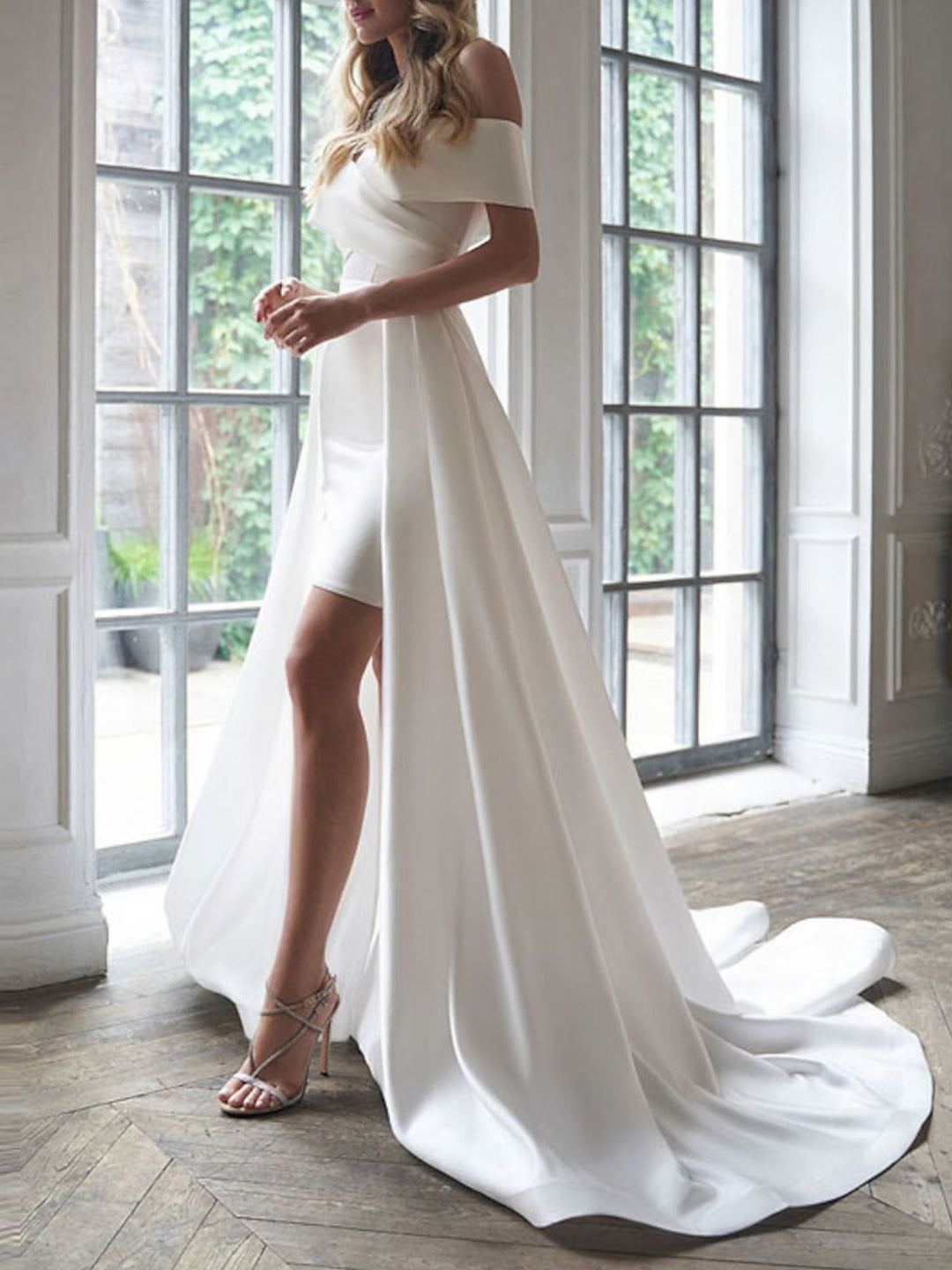 Sheath/Column Off-the-shoulder Short Sleeves Elegant Wedding Dress with Ruffle BabaMila