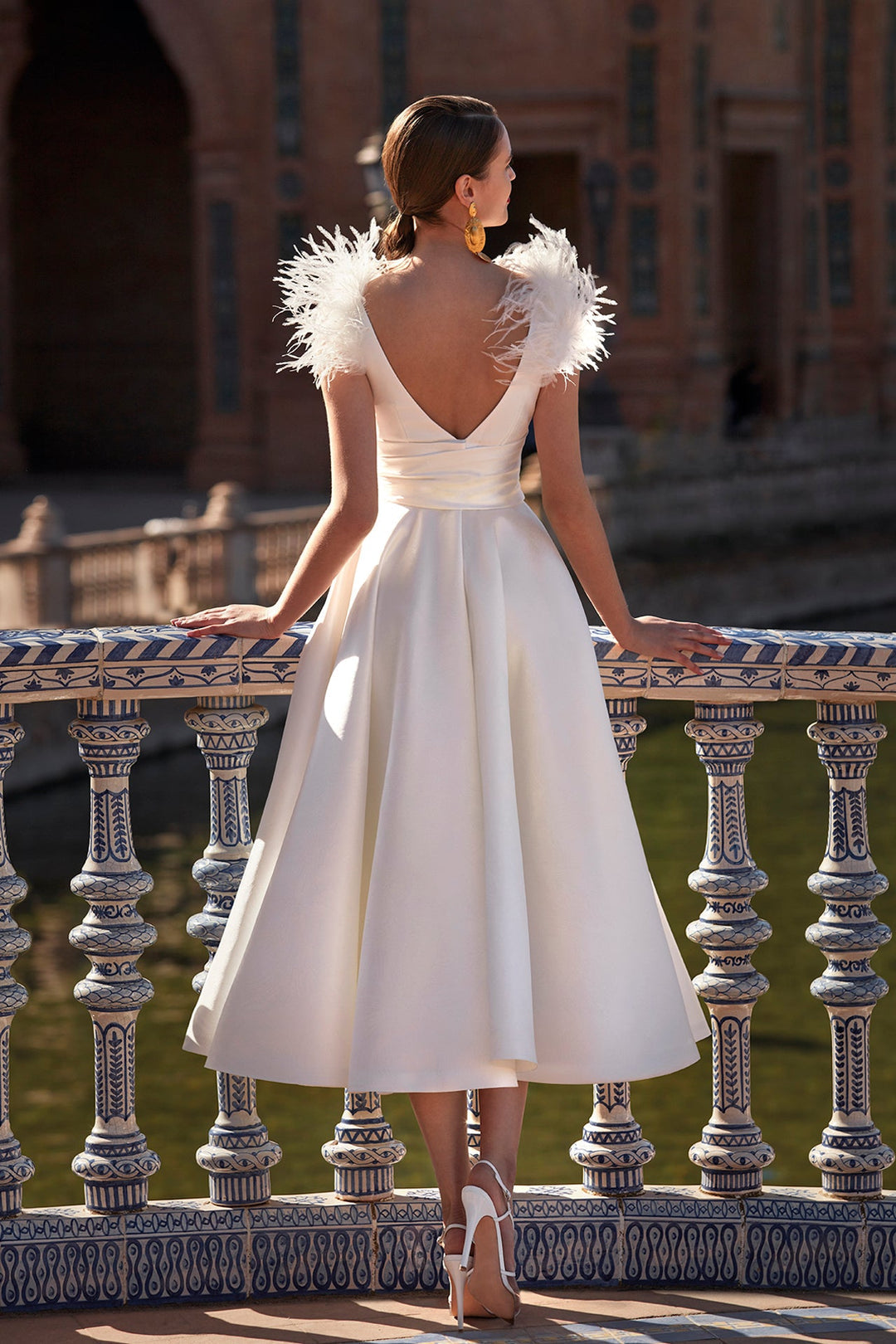 A-Line/Princess V-Neck Tea-Length Feather Elegant Wedding Dress With Feather BabaMila