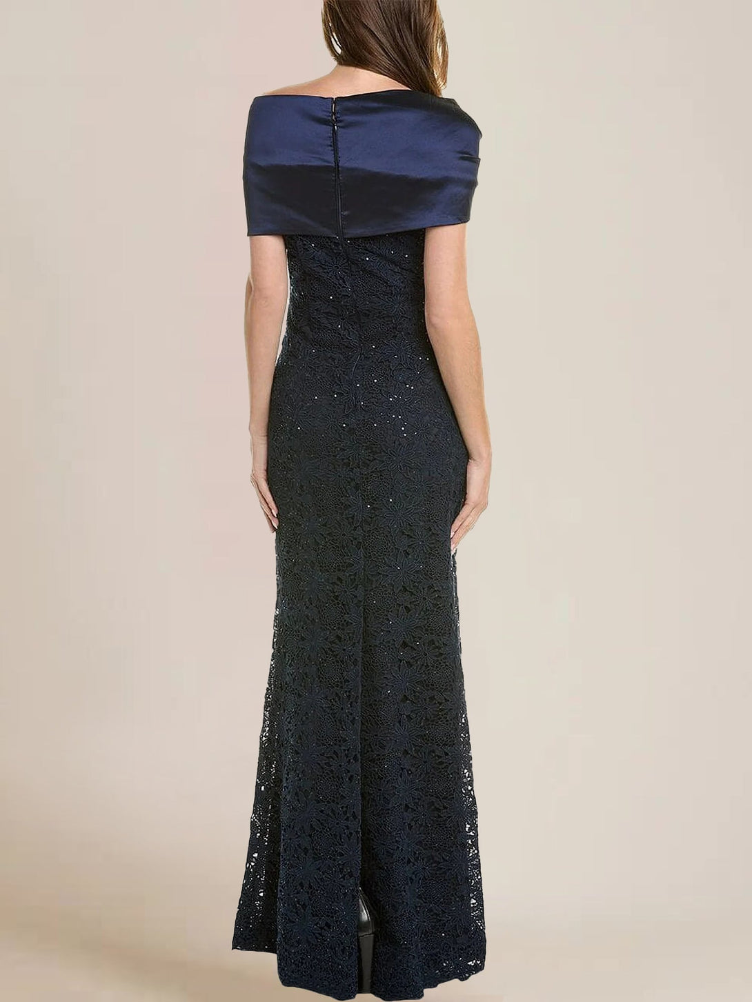 Trumpet/Mermaid Off-The-Shoulder Lace Mother Of The Bride Dresses With Applique & Beading BabaMila