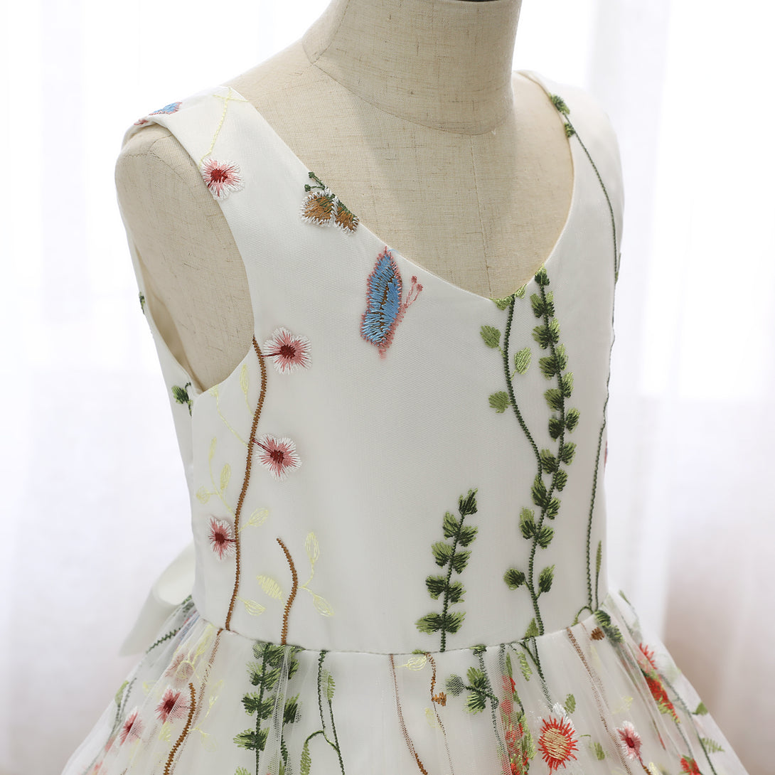 V-Neck Sleeveless Floor-Length Lace/Satin Flower Girl Dresses With Belt Gidiondress