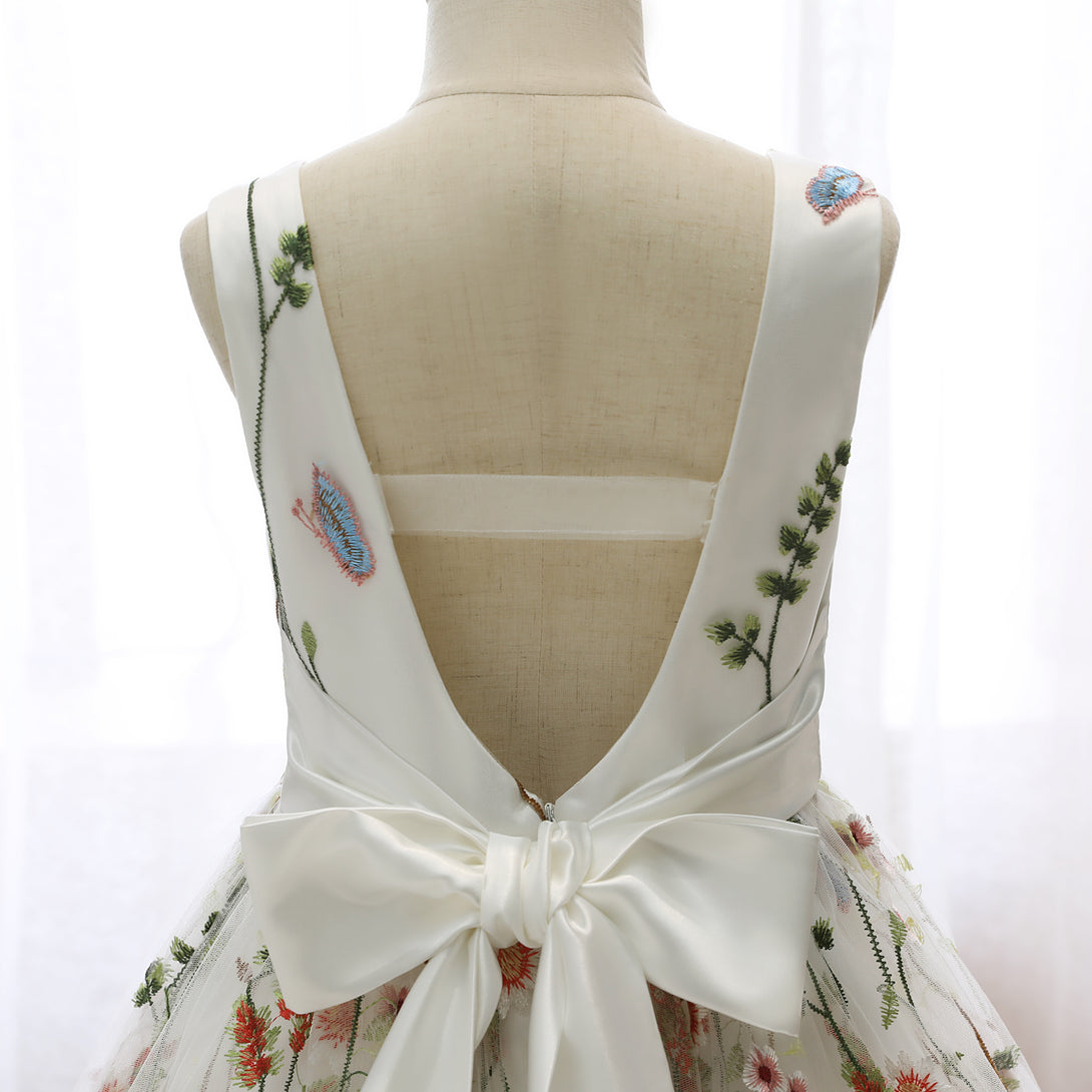 V-Neck Sleeveless Floor-Length Lace/Satin Flower Girl Dresses With Belt Gidiondress