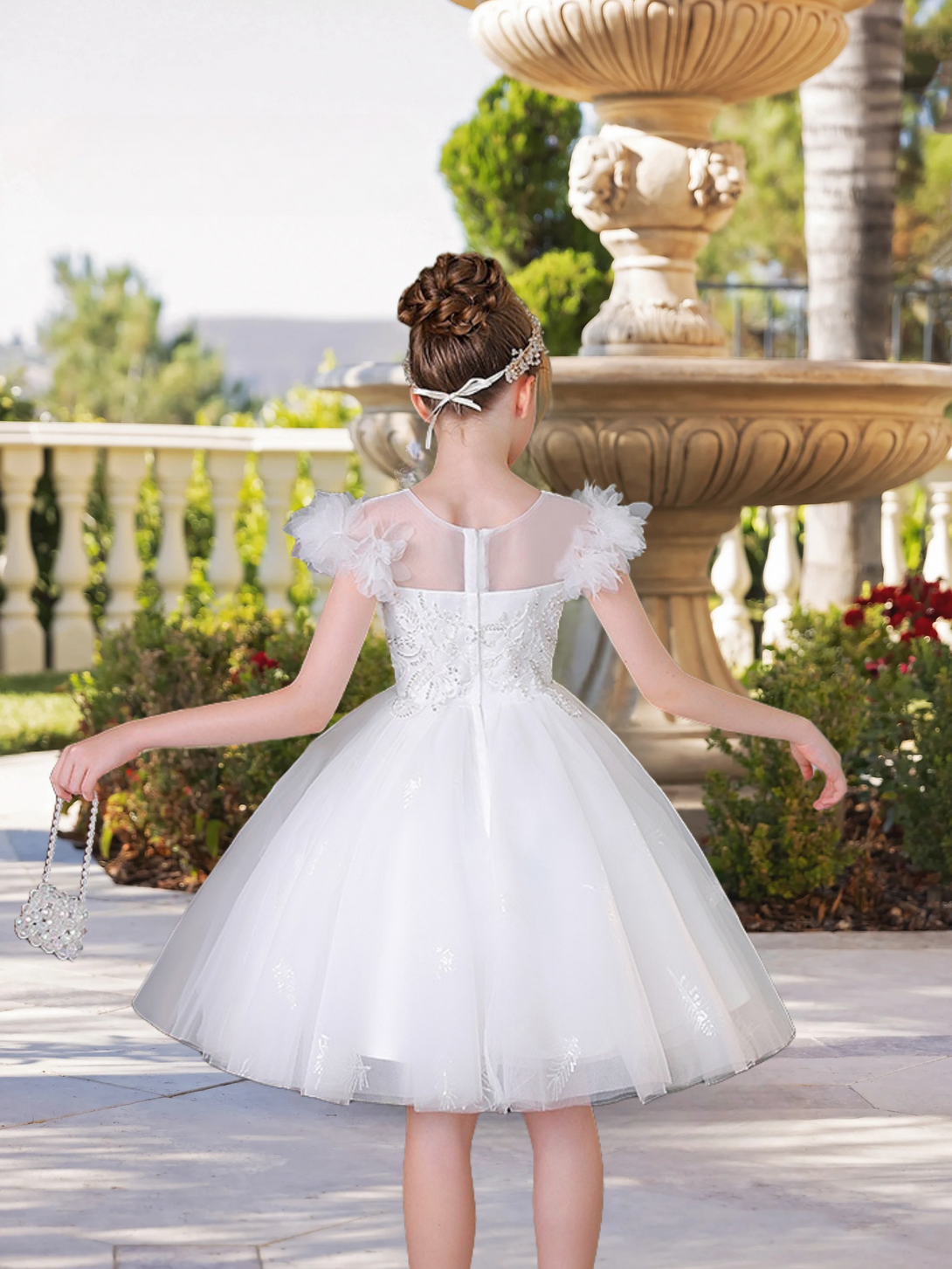 Elegant Boat Neck Flutter Straps Knee-Length Lace/Tulle Flower Girl Dresses With Appliques/Beads Gidiondress
