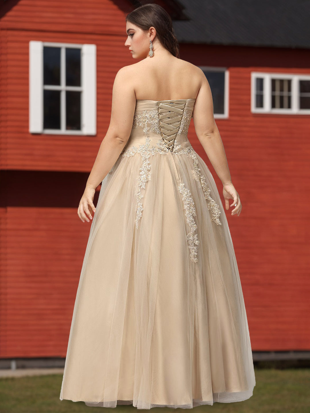 Ball Gown Sweetheart Neckline Sleeveless Floor-Length Tulle Plus Size Prom Dresses with Appliques/Lace/Beads BabaMila