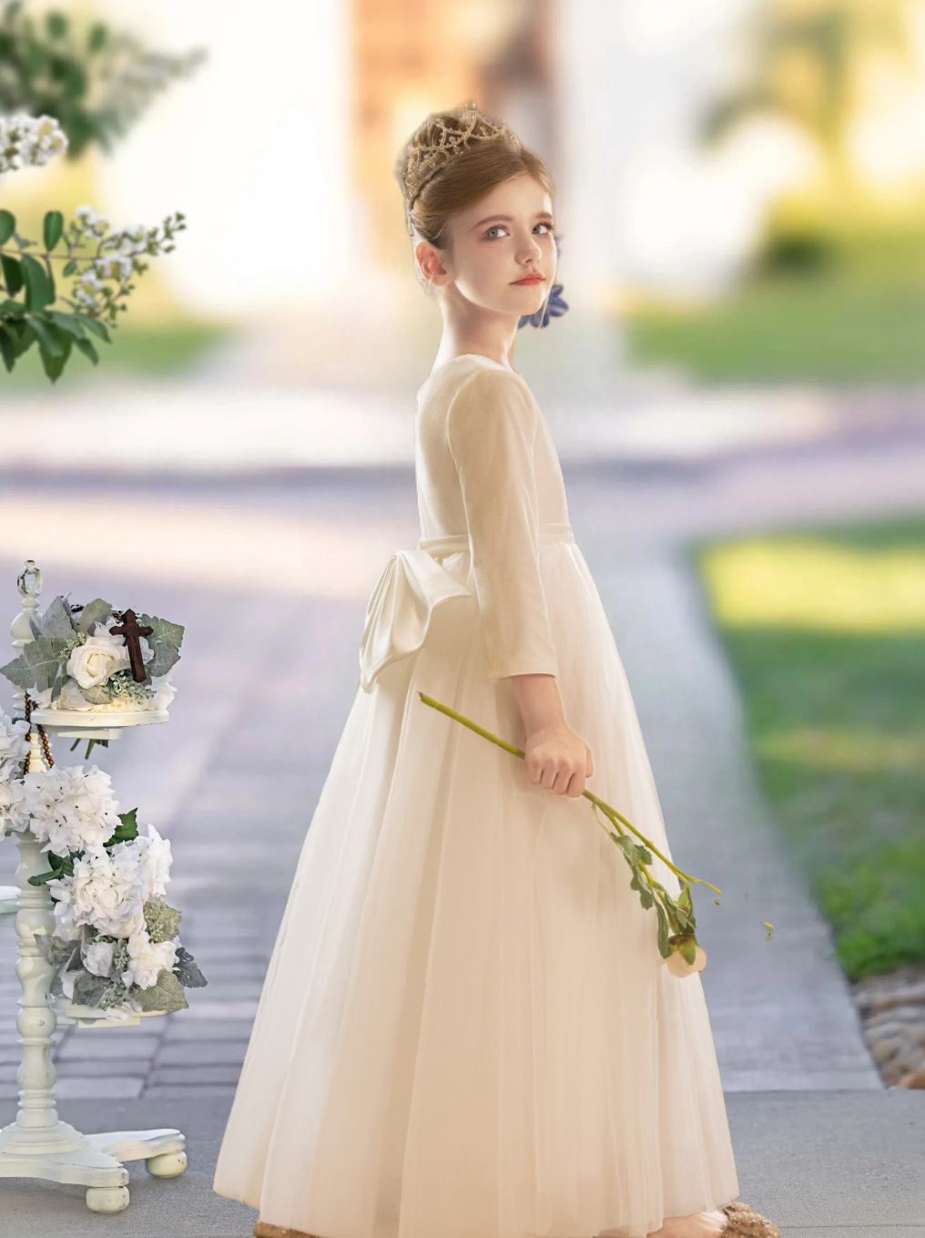 Ball Gown Boat Neck Long Sleeve Floor-Length Satin/Tulle/Chiffon First Communion Dresses With Bow/Belt Girls Gidiondress