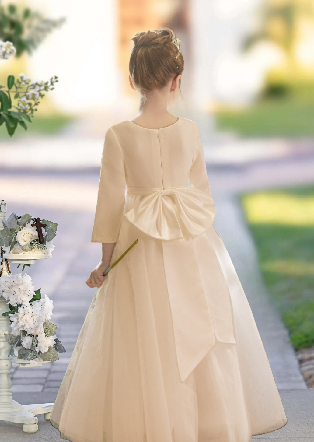 Ball Gown Boat Neck Long Sleeve Floor-Length Satin/Tulle/Chiffon First Communion Dresses With Bow/Belt Girls Gidiondress