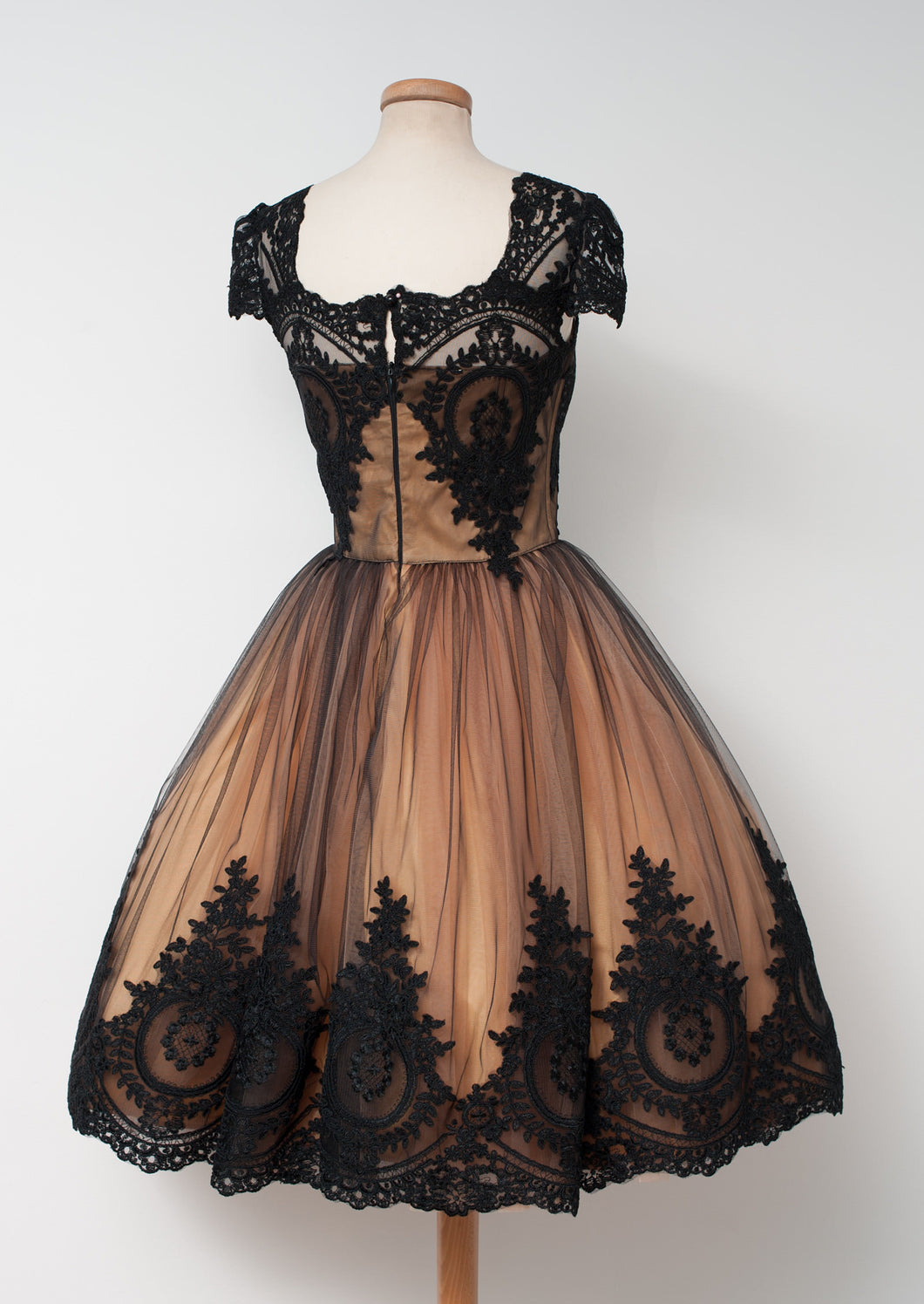 Homecoming Dress Ball Gown Lace Short Prom Dress Party Dress Homecoming Dress BabaMila