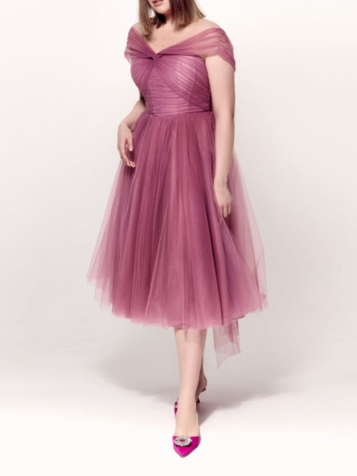 A-Line/Princess Off-the-shoulder V-Neck Tea-Length Plus Size Cocktail Dresses BabaMila
