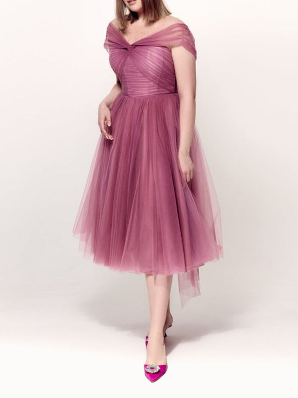 A-Line/Princess Off-the-shoulder V-Neck Tea-Length Plus Size Cocktail Dresses BabaMila