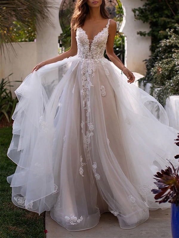 A-Line/Princess Sweetheart Chapel Train Wedding Dress Spaghetti Straps with Appliques BabaMila