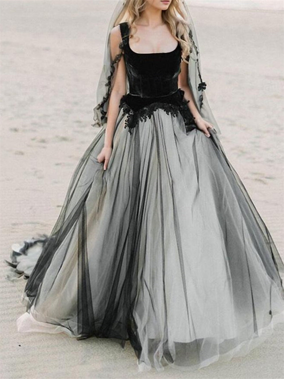 A-Line/Princess Beach Wedding Dress Square Neck Spaghetti Strap Sleeveless with Appliques BabaMila