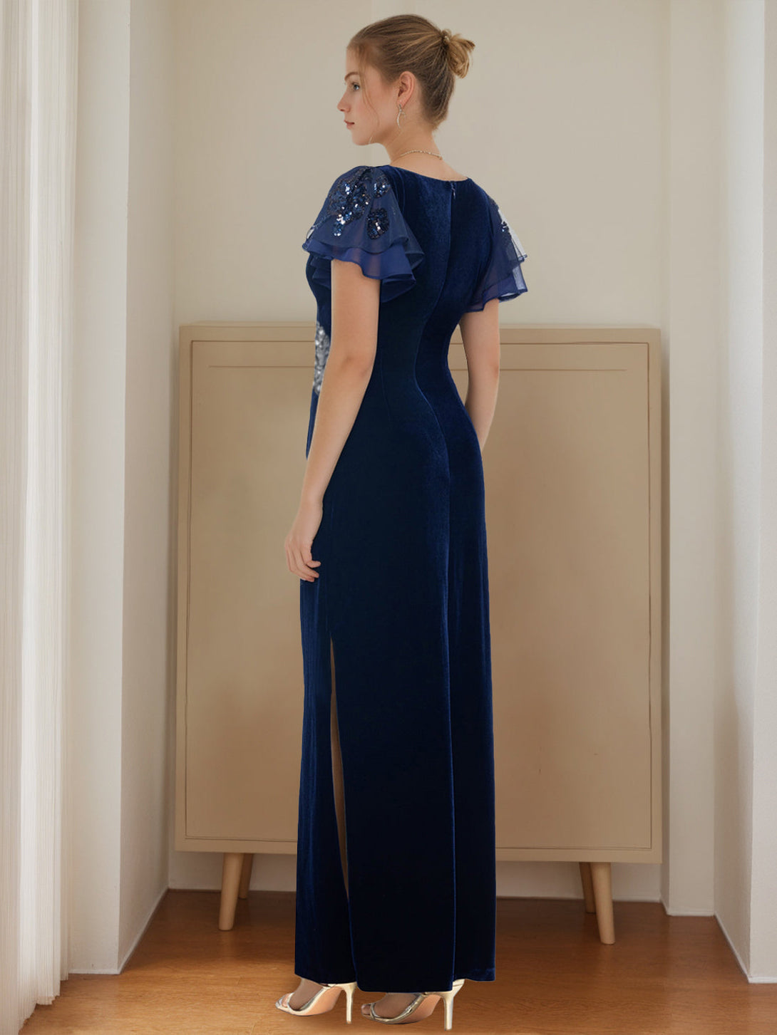 Sheath/Column V-Neck Short Sleeves Floor-Length Velvet Mother Of The Bride Dresses With Ruffles & Appliques BabaMila