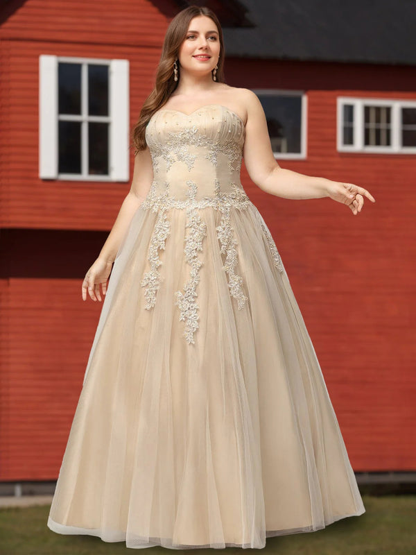 Ball Gown Sweetheart Neckline Sleeveless Floor-Length Tulle Plus Size Prom Dresses with Appliques, Lace & Beads