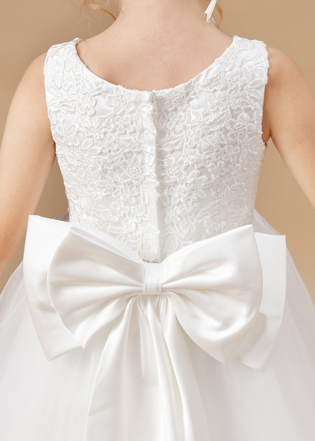 Scoop Neck Sleeveless Satin/Lace/Tulle Ivory Floor-Length Flower Girl Dresses/First Communion Dress With Appliques/Bow Gidiondress