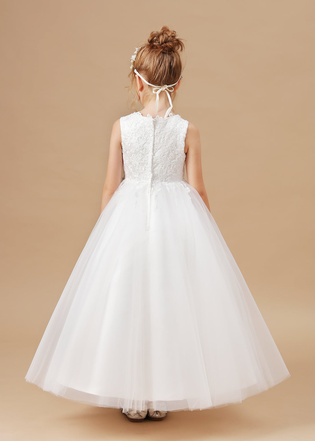 Scoop Neck Sleeveless Lace/Tulle Ivory Cute Floor-Length Flower Girl Dresses/First Communion Dress With Appliques Gidiondress