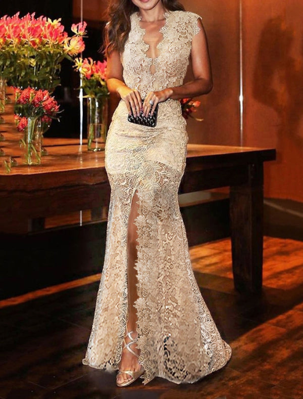 Trumpet/Mermaid V-Neck Floor-length Lace Wedding Dress With Split Side BabaMila