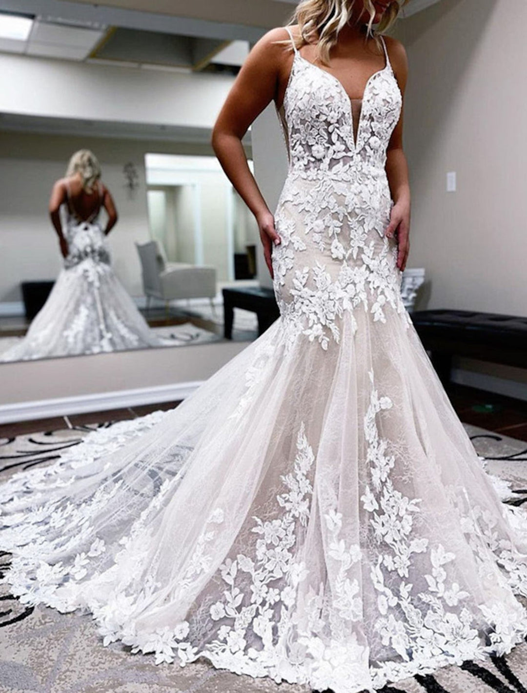 Trumpet/Mermaid Sweetheart Neck Spaghetti Straps Floor-length Lace Wedding Dress BabaMila