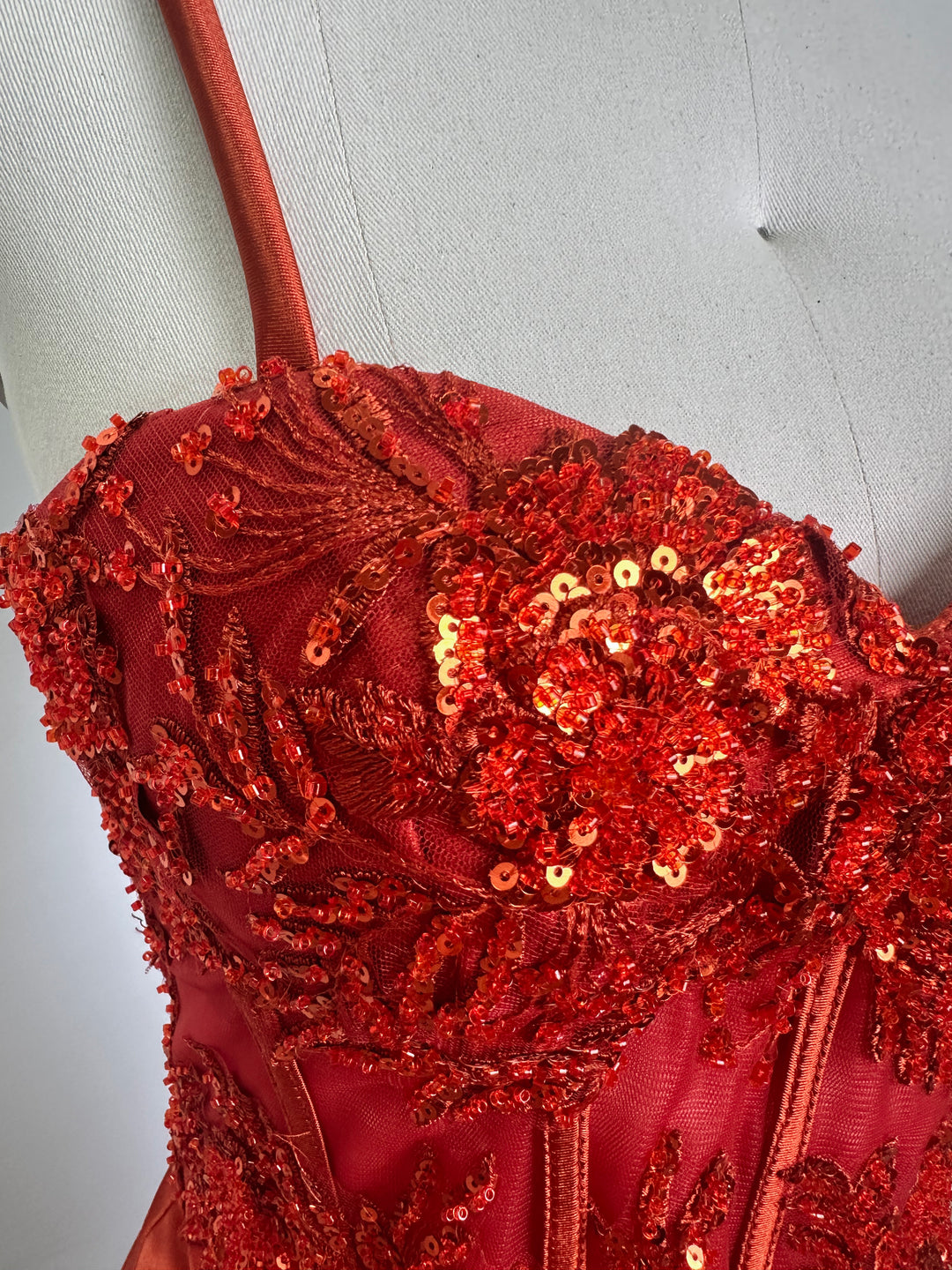 Sheath/Column Spaghetti Straps Sweetheart Neck Floor-length Long Prom Dresses With Appliques/Pleated/Split Side BabaMila