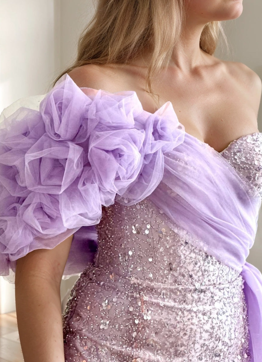 Sheath/Column One-Shoulder Sleeveless Luxurious Prom Dresses with Flower/Watteau Train BabaMila