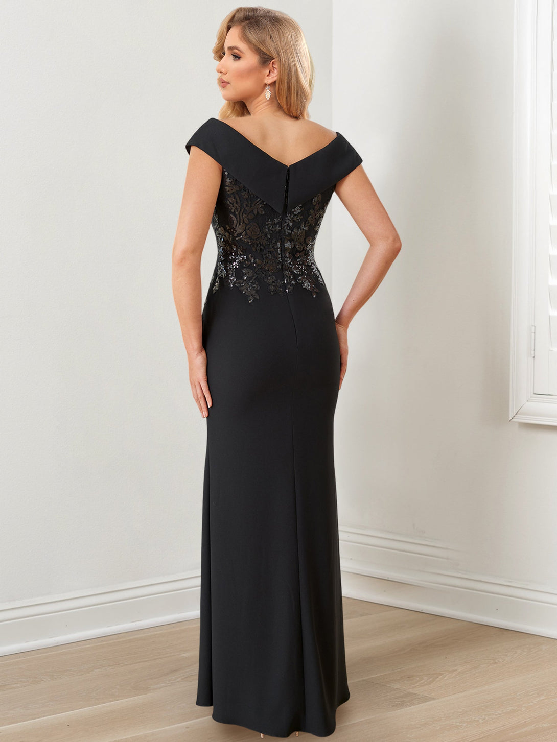 Sheath/Column V-Neck Floor-Length Mother Of The Bride Dresses BabaMila
