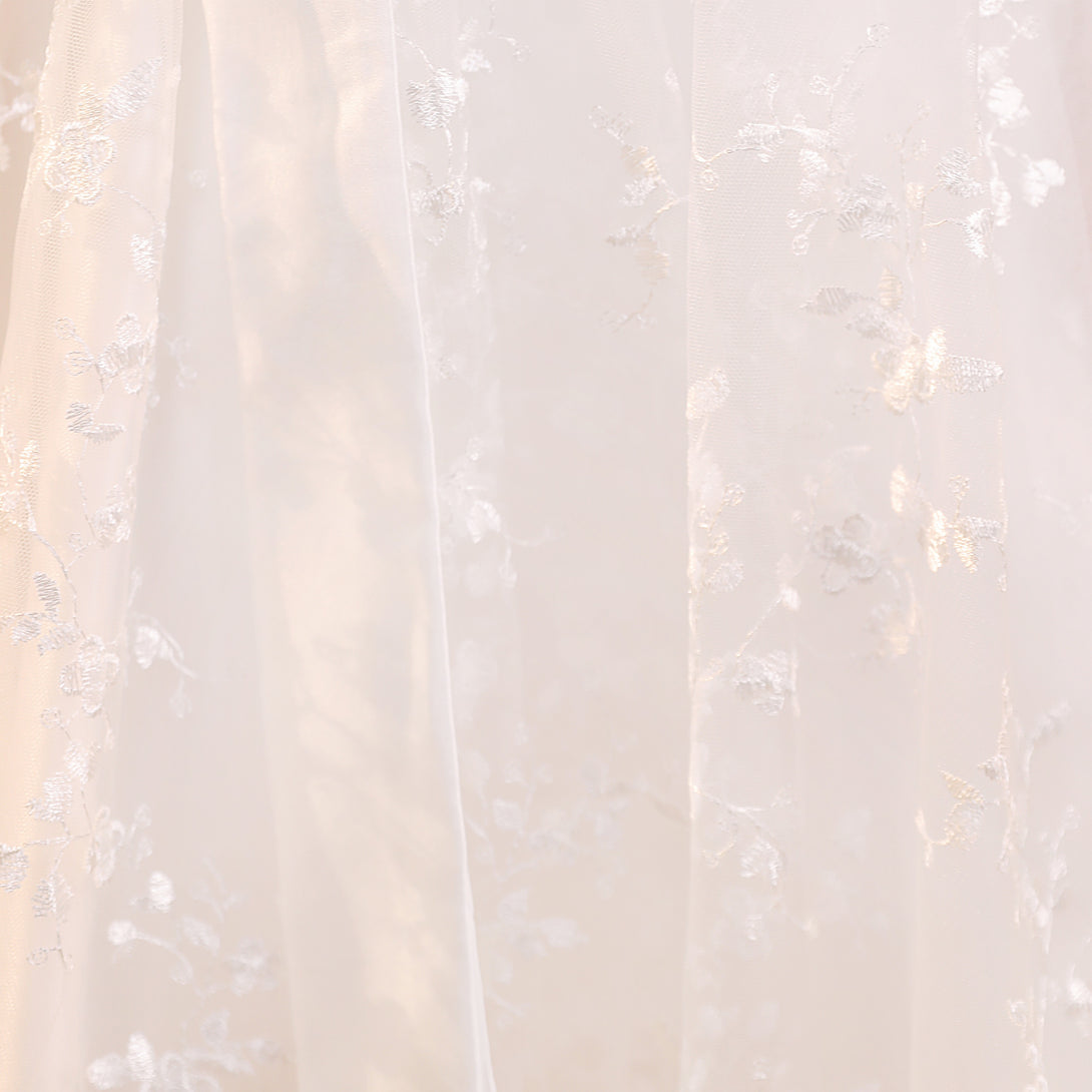 Ball Gown/Princess Scoop Neck Sleeveless Lace/Satin/Tulle Ivory Tea-Length Flower Girl Dresses/First Communion Dress With Belt Girls Gidiondress
