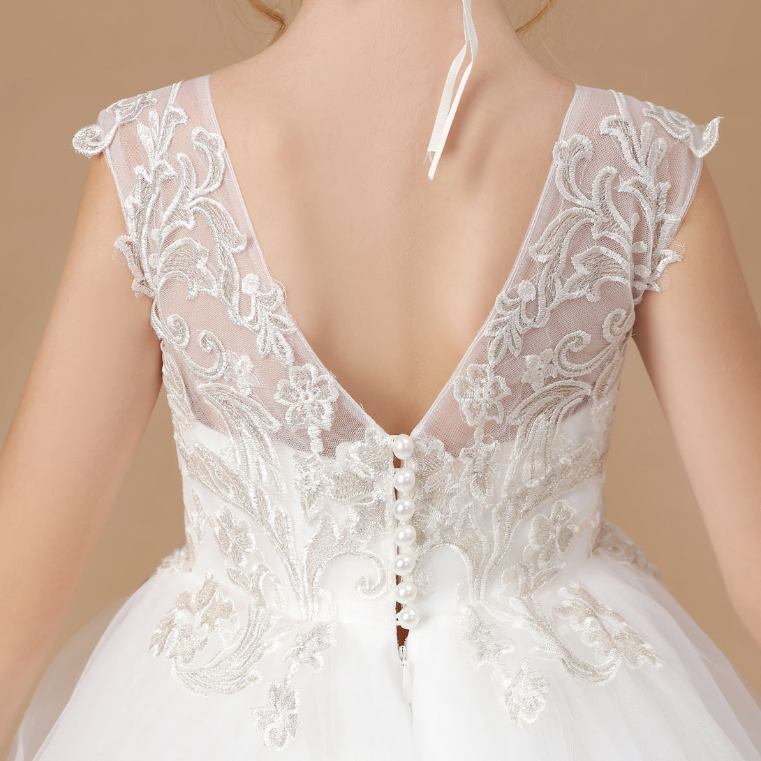 Ball Gown/Princess Sleeveless Scoop Neck Floor-Length Ivory Court Train Lace/Tulle Flower Girl Dresses/First Communion Dress With Applique Gidiondress