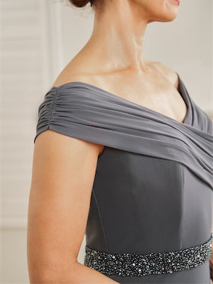 Sheath/Column V-Neck Ruched Mother Of The Bride Dresses With Beading BabaMila