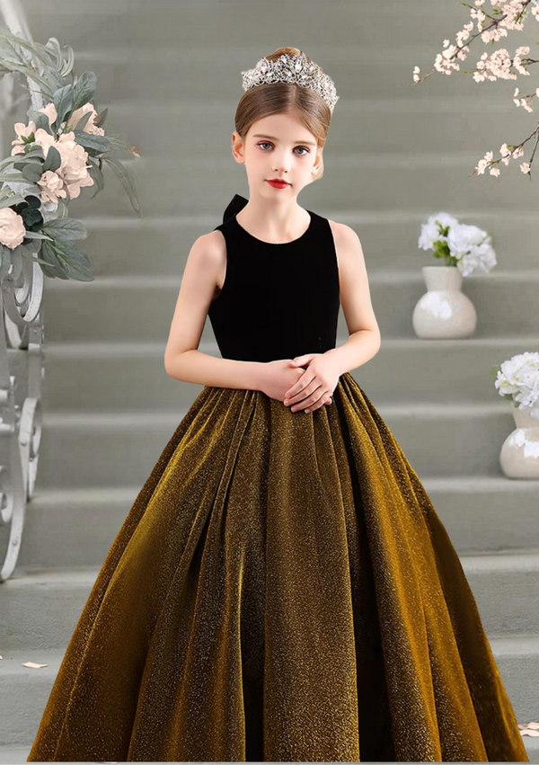 Scoop Neck Sleeveless Court Train Satin/sequin Ball Gown/Princess With Bow Girls Gidiondress