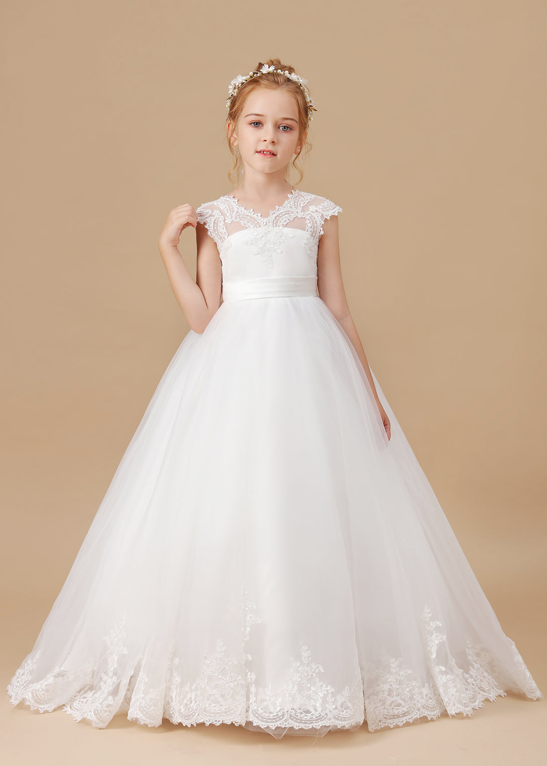 Ball Gown Sleeveless V-Neck Sweep Train Floor-Length Lace/Tulle/Satin Flower Girl Dresses/First Communion Dress With Appliques/Belt Girls Gidiondress