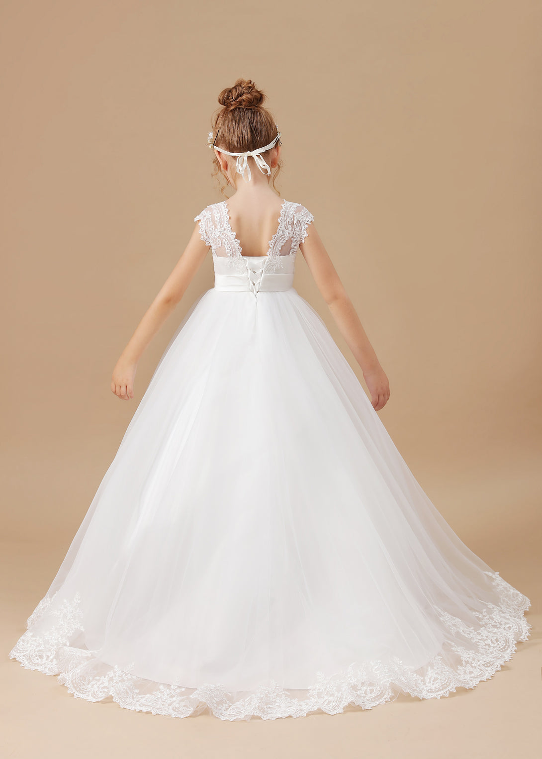 Ball Gown Sleeveless V-Neck Sweep Train Floor-Length Lace/Tulle/Satin Flower Girl Dresses/First Communion Dress With Appliques/Belt Girls Gidiondress