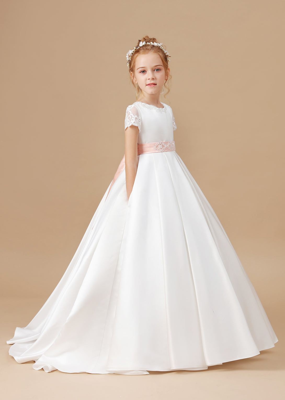 Ball Gown Short Sleeve Scoop Neck Sweep Train Floor-Length Lace/Tulle/Satin Flower Girl Dresses/First Communion Dress With Beads Belt/Appliques Girls Gidiondress