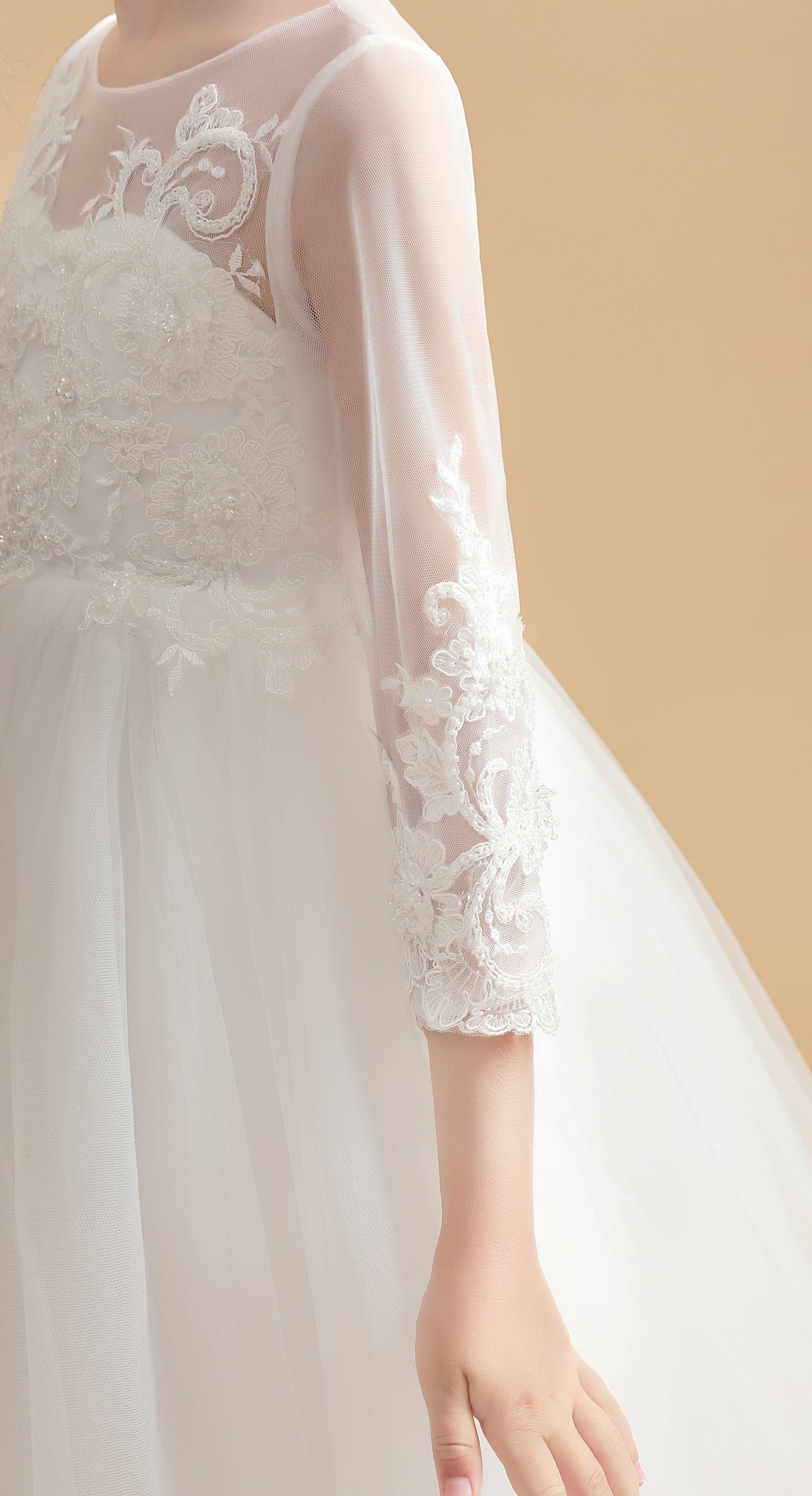Princess 3/4 Sleeve Scoop Neck Floor-Length Tulle/Lace Flower Girl Dresses/First Communion Dress With Appliques Gidiondress