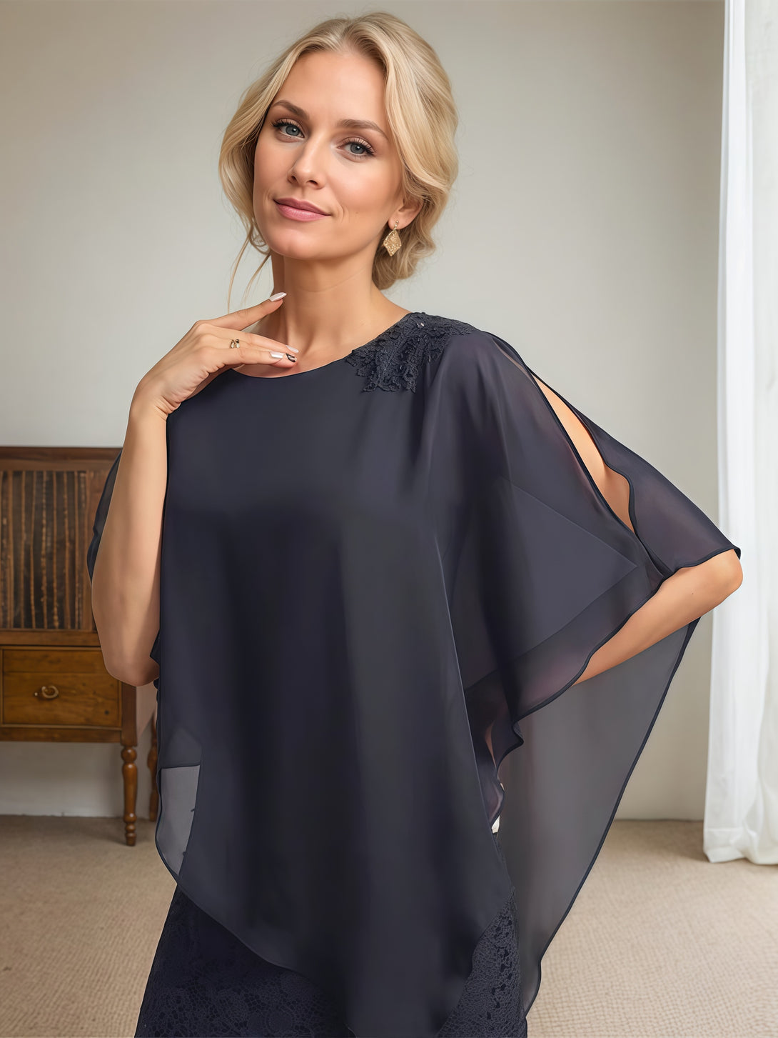 Sheath/Column Exquisite Scoop Neck Cape Floor-Length Chiffon Mother of the Bride Dress With Appliques BabaMila