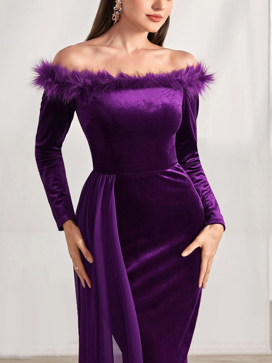 Sheath/Column Off-The-Shoulder Long Sleeves Asymmetrical Mother Of The Bride & Groom Dresses With Feather BabaMila