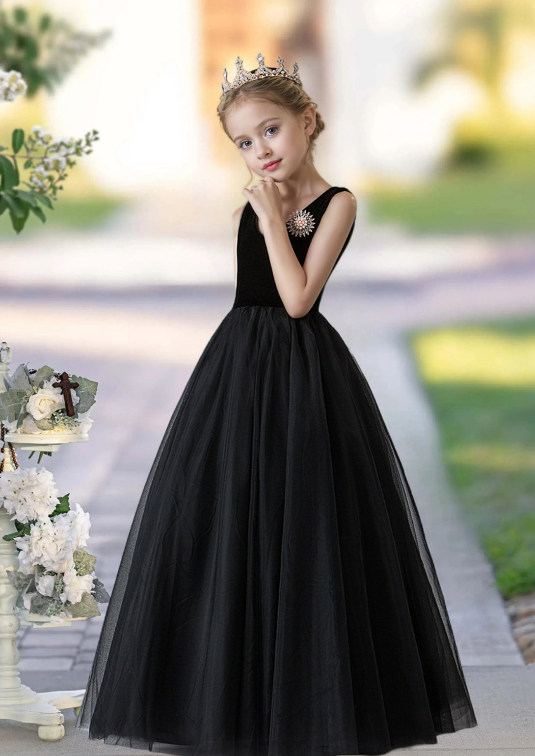 A-Line V-Neck Sleeveless Floor-Length Velvet/Tulle Girls Birthday Dresses With Brooch Girls Gidiondress