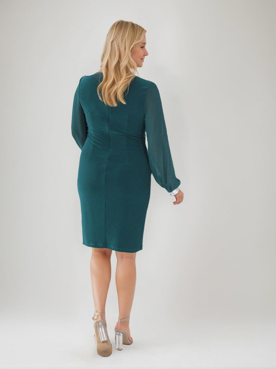 Sheath/Column V-Neck Knee-Length Ruched Plus Size Mother Of The Bride Dresses With Rhinestone BabaMila