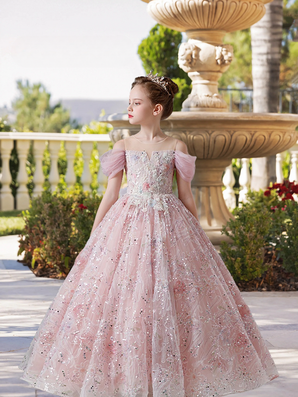 Dazzling Scoop Neck Cold Shoulder Floor-Length Tulle/Lace/Sequins Ball Gown/Princess With Appliques Gidiondress