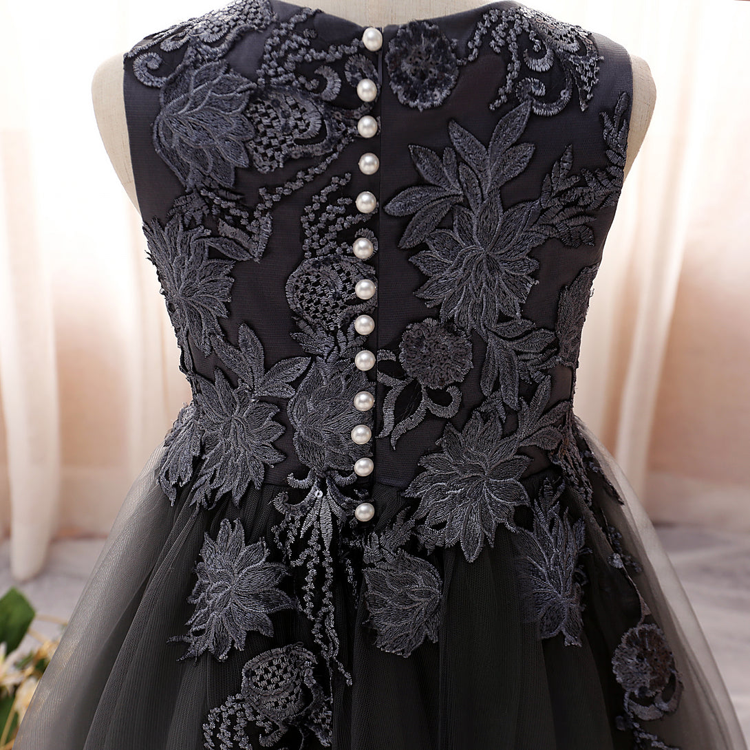 Boat Neck Sleeveless Tea-Length Satin/Lace/Tulle Girls Birthday Dresses With Appliques/Sequins Gidiondress