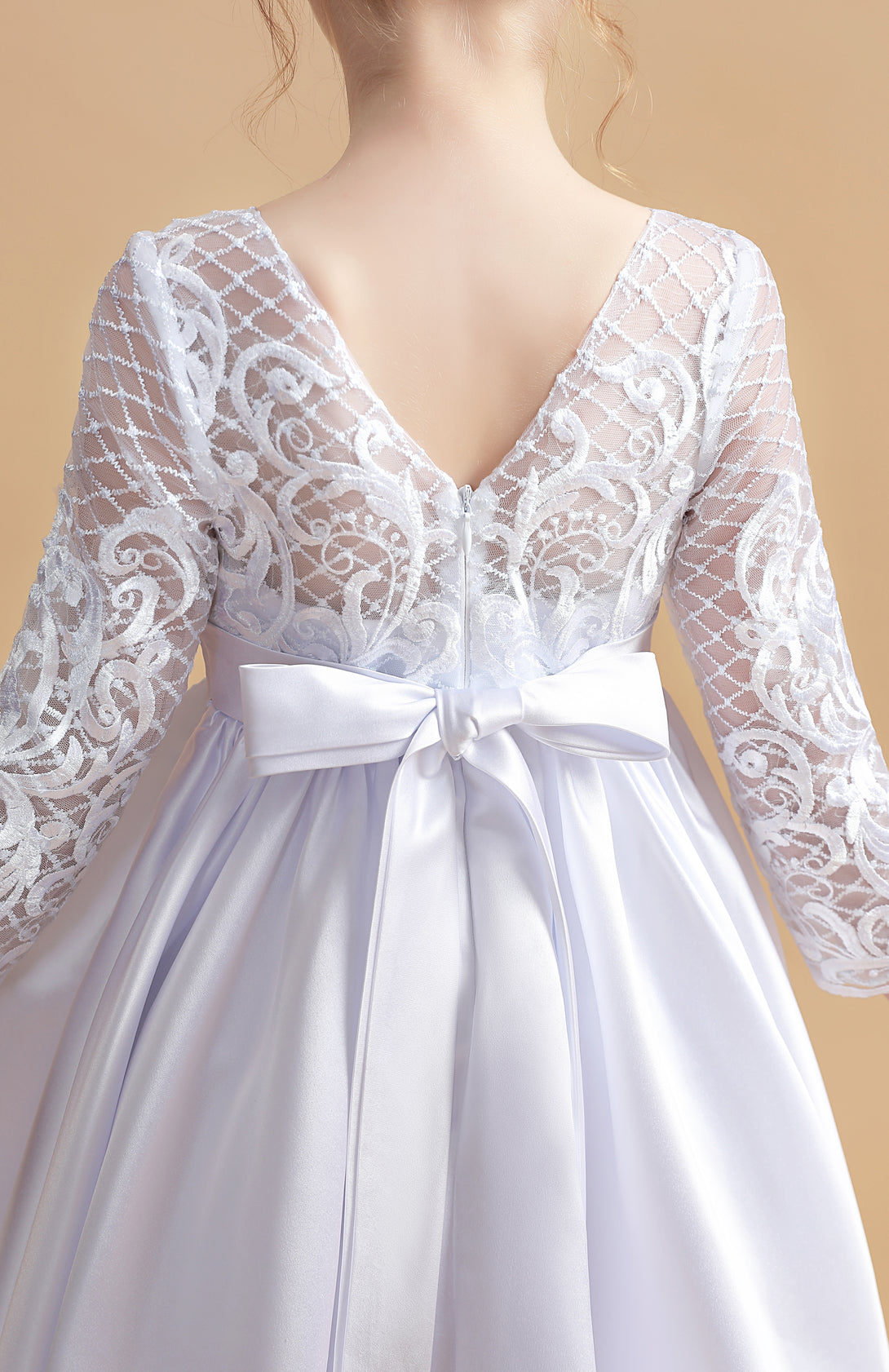 Ball Gown Long Sleeve Scoop Neck Floor-Length Tulle/Satin/Lace Flower Girl Dresses/First Communion Dress With Appliques/Belt Girls Gidiondress