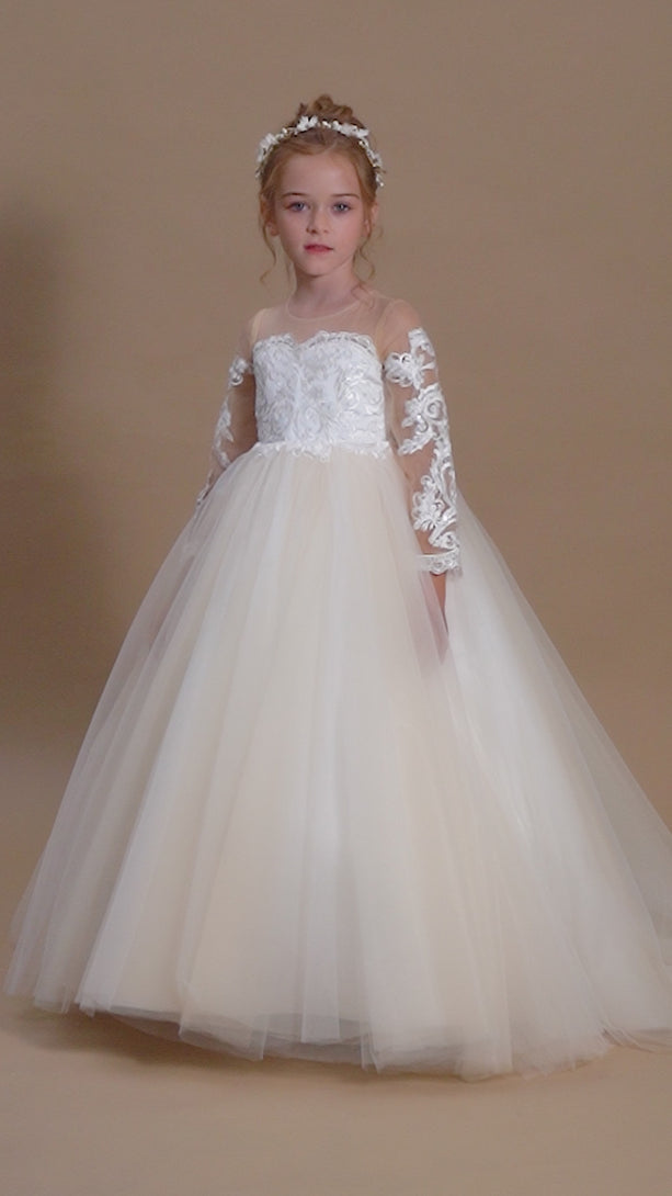 Ball Gown Long Sleeve Scoop Neck Floor-Length Sweep Train Tulle/Lace Flower Girl Dresses/First Communion Dress With Appliques Gidiondress